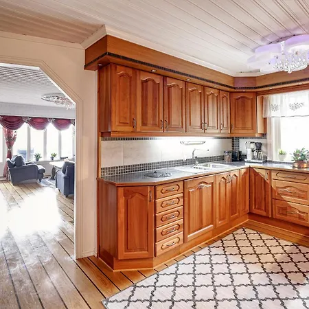 Secluded House In Lofoten-private Swimming Pool! Villa *