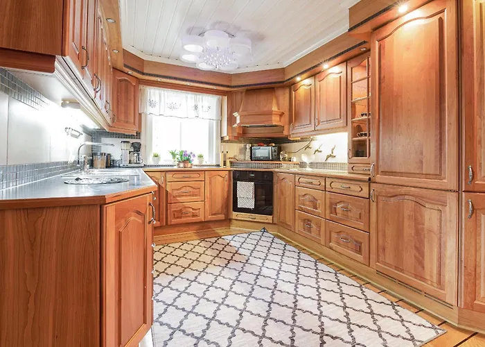 Secluded House In Lofoten-summer Open Swimming Pool! * Valberg